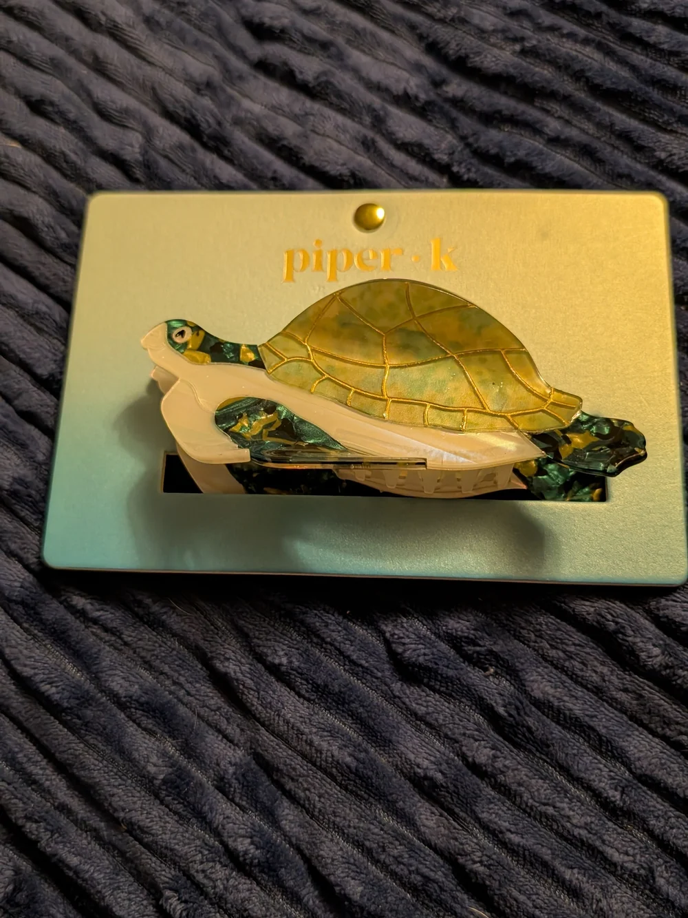 Piper·k Green Turtle Hair Clip with Gold Accents